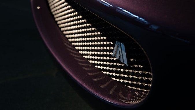 Analogue Automotive redefine el Lotus Elise con tecnología y diseño F1.