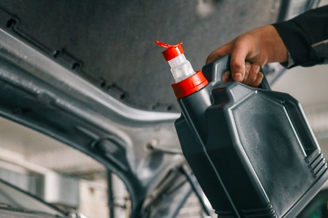 Luz de aceite parpadea: causas comunes y soluciones.