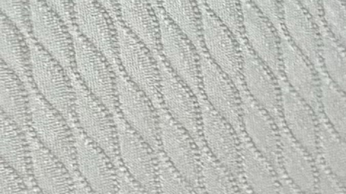 Unas juntas dañadas puede hacer que el agua entre al interior del auto.