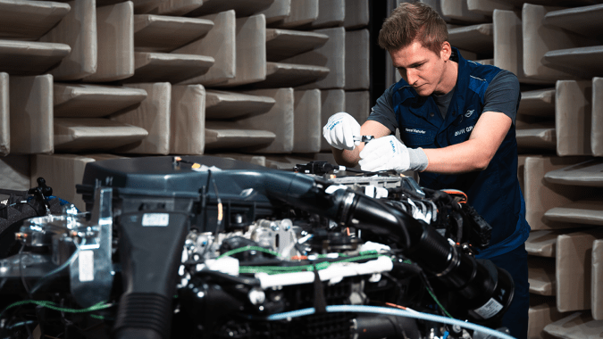 El nuevo motor BMW de hidrógeno llegará para 2028.