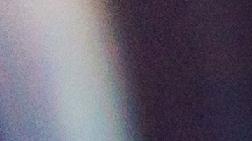 Trucos para mantenerte centrado en el carril al conducir.