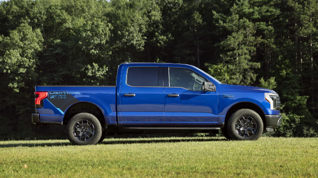 Ford F-150 Lightning STX llega con instinto salvaje.