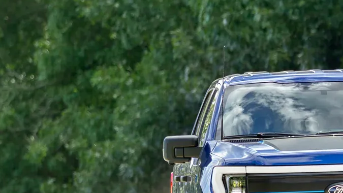 Ford F-150 Lightning STX tiene capacidades todoterreno.