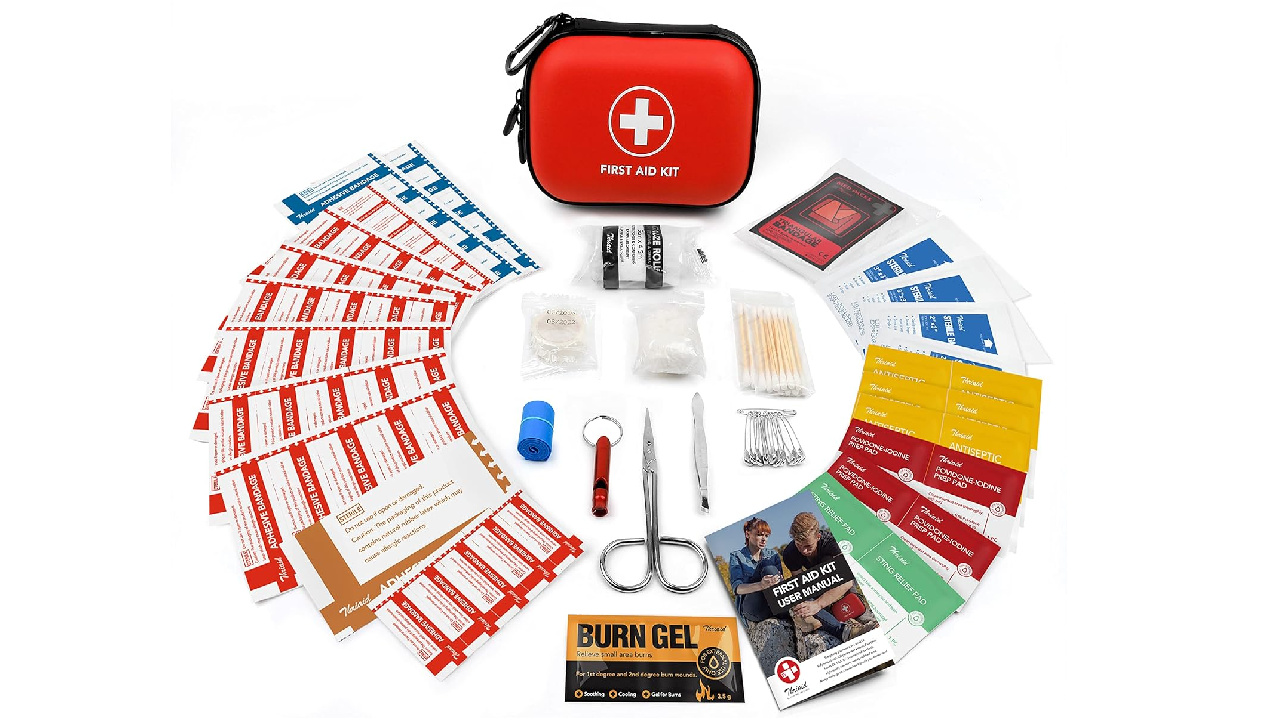 Los kits de primeros auxilios para autos son esenciales para emergencias pequeñas.