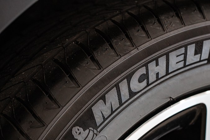 Michelin: llantas duraderas para miles de kilómetros.