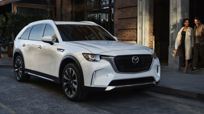 Mazda CX-90 2026 tiene una potencia de 280 caballos de fuerza.