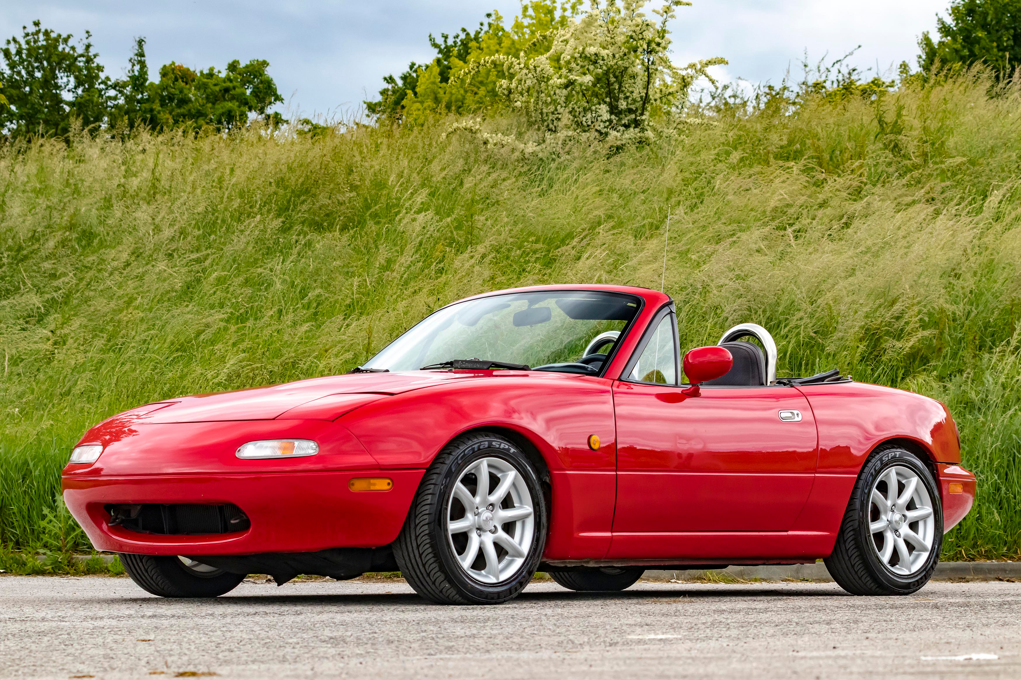 Mazda MX-5 Miata tiene cuatro generaciones de autos.