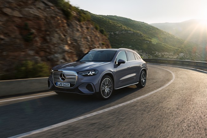 Mercedes-Benz GLC EQ 2026 trae una nueva imagen.