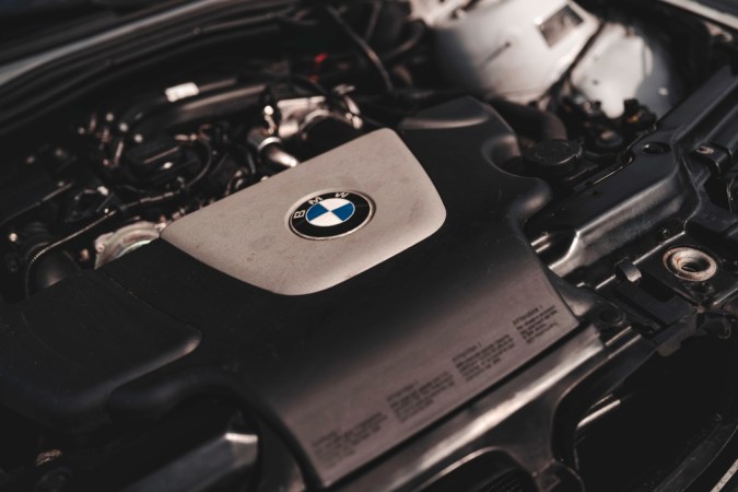 BMW retira autos por riesgo de incendio.