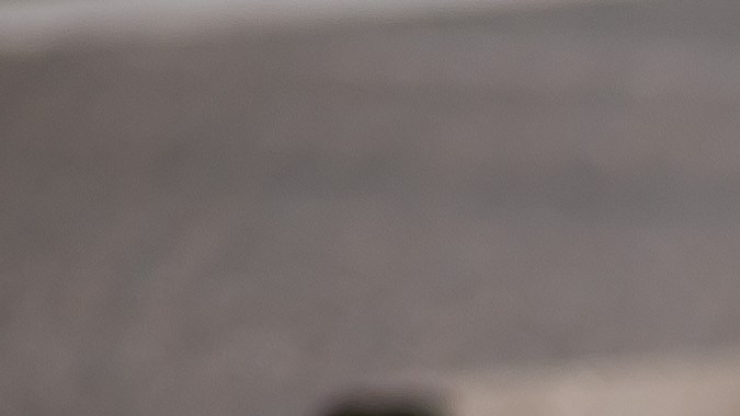 peatón ciego cruzando la calle