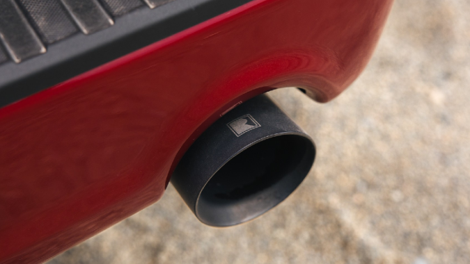 Roush Performance RT6 F-150 tiene escapes persnalizados.