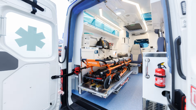 Torsus Terrastorm Rescue tiene una amplia cabina para emergencias.