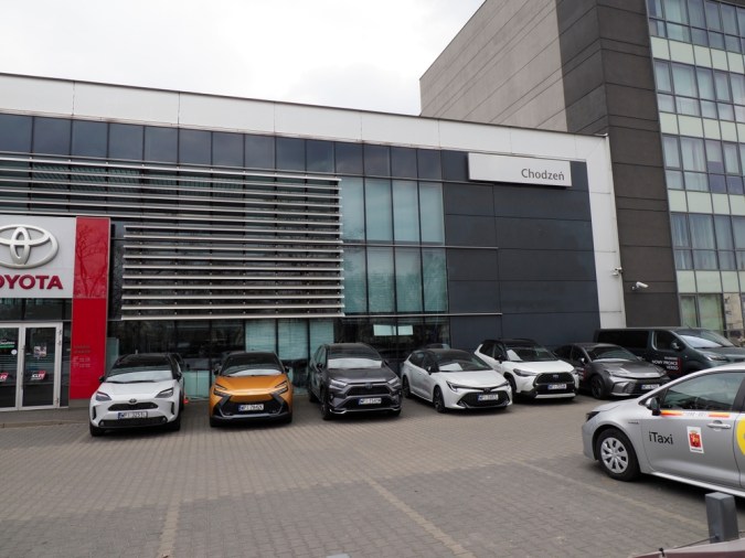 Toyota retira 590,000 vehículos: revisa si tu modelo está afectado.