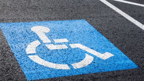 estacionamiento para discapacitados