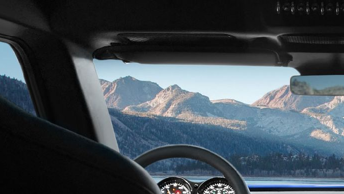 Vanderhall Brawley GTS tiene un interior minimalista con aire acondicionado y calefacción.