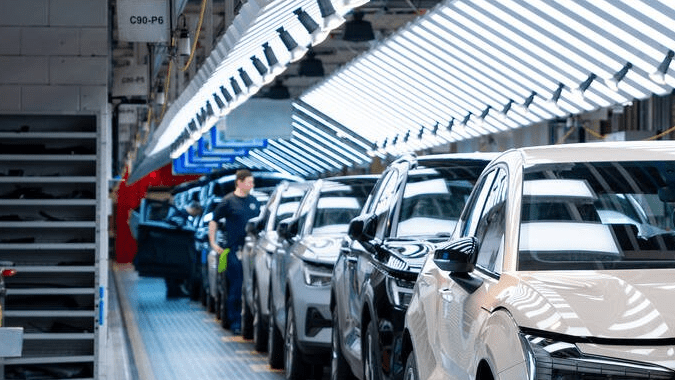 Volvo EX-30 es uno de los autos que más vende la marca.