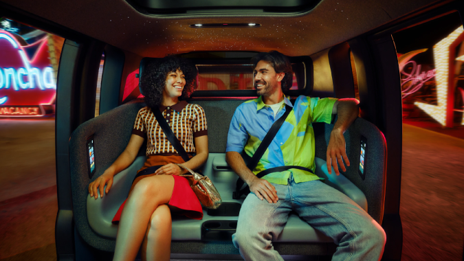 Zoox Robotaxi tiene capacidad para cuatro personas.