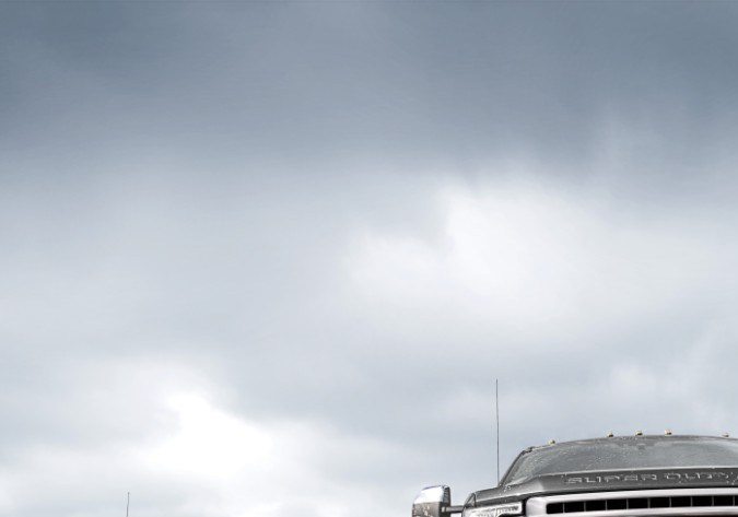 Camionetas Super Duty 2020-2022: problema en cámara de retroceso obliga a revisión.