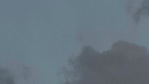 Foto de dos Kia K5 modelo 2022, uno de color azul y otro de color gris