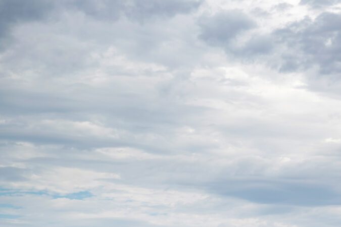 Toyota RAV4 2026 llega en opciones h{híbridos e h{híbridos enchufables.