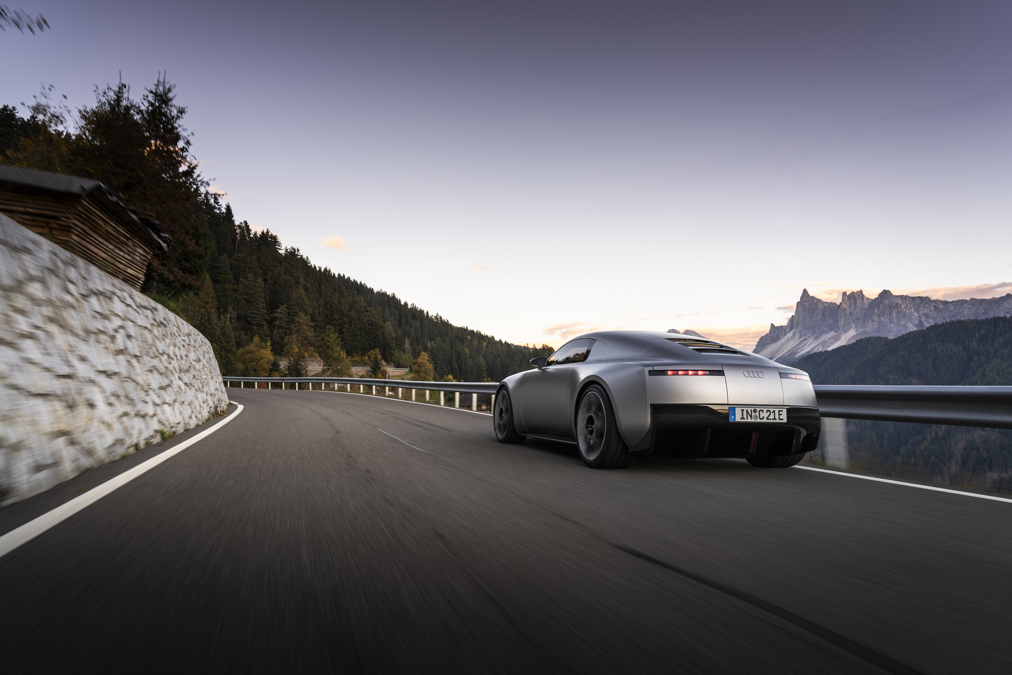 Audi Concept C toma varios elementos del TT y R8.