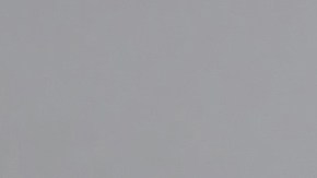 Vista superior hombre adulto cliente comprador hombre cliente vestir camisa consultando con vendedor mujer elegir auto desea comprar nuevo automóvil en sala de exposición de coches salón de concesionario tienda exposición de automóviles. Concepto de ventas