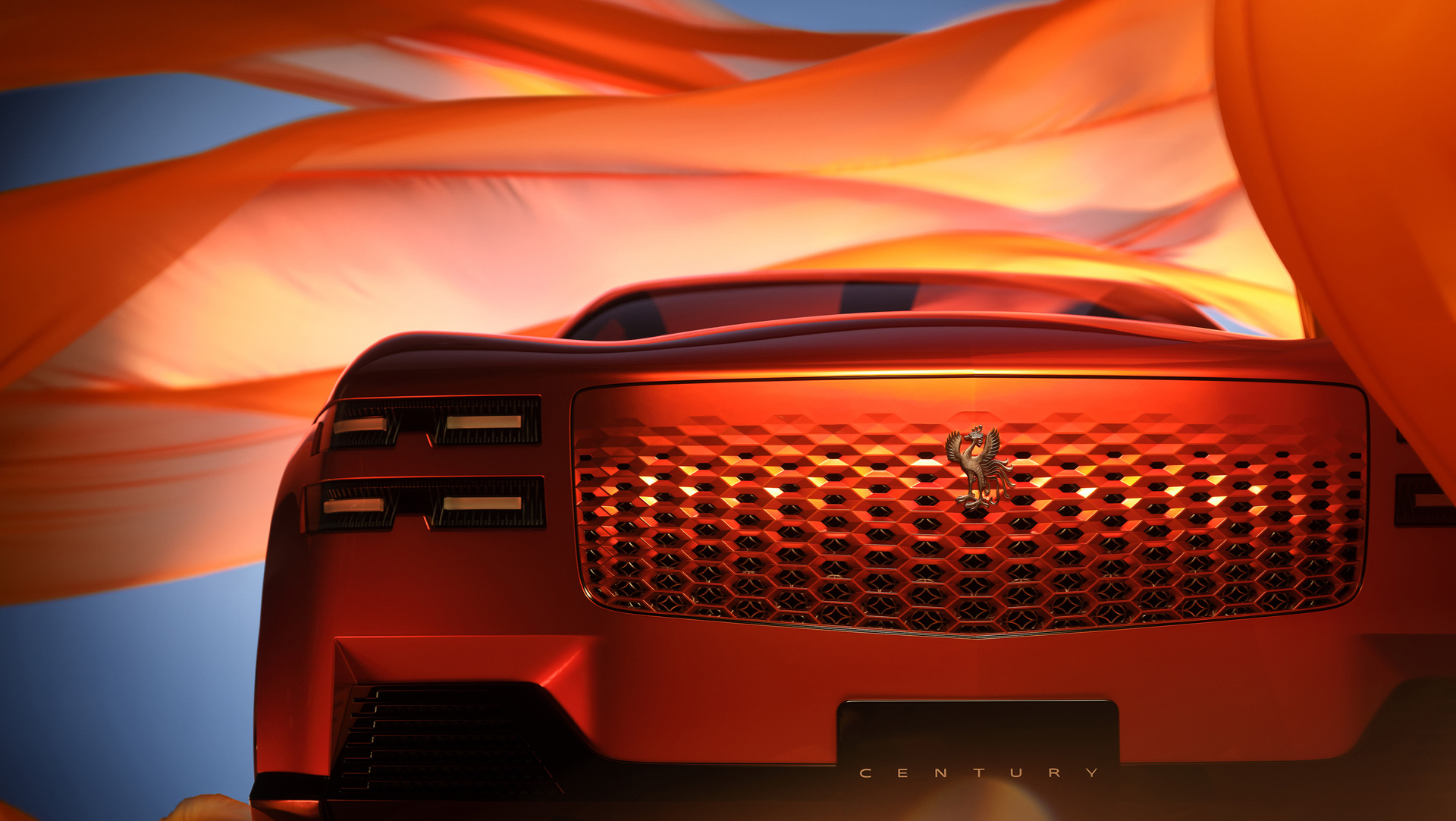 Century Coupé es lo nuevo de la marca.