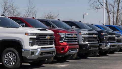 Chevrolet Silverado 2500 en una concesionaria. Chevy ofrece el Silverado 2500 en los modelos LT, LTZ, Z71 y High Country.