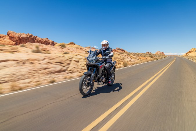 Honda Africa Twin Adventure Sports en la ruta
