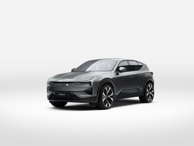 Polestar 3 2026 tiene un diseño moderno y elegante.