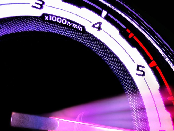 Palanca de cambios de carro manual y tacómetro,