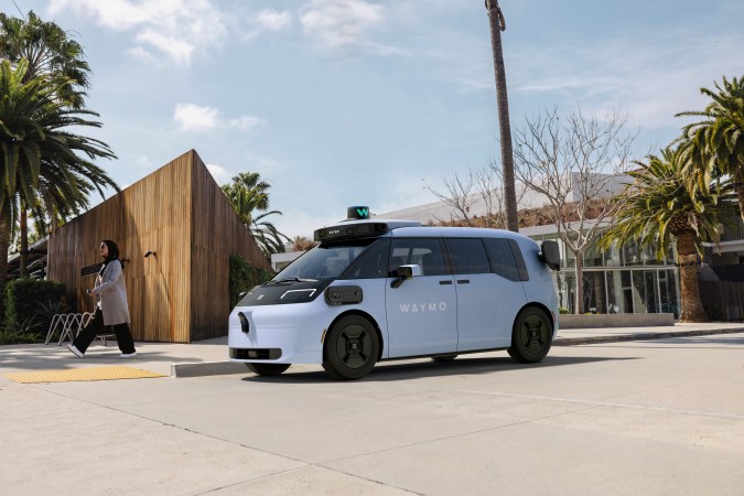 La plataforma de vehículos autónomos de Waymo Rider diseñada en asociación con Zeekr RT