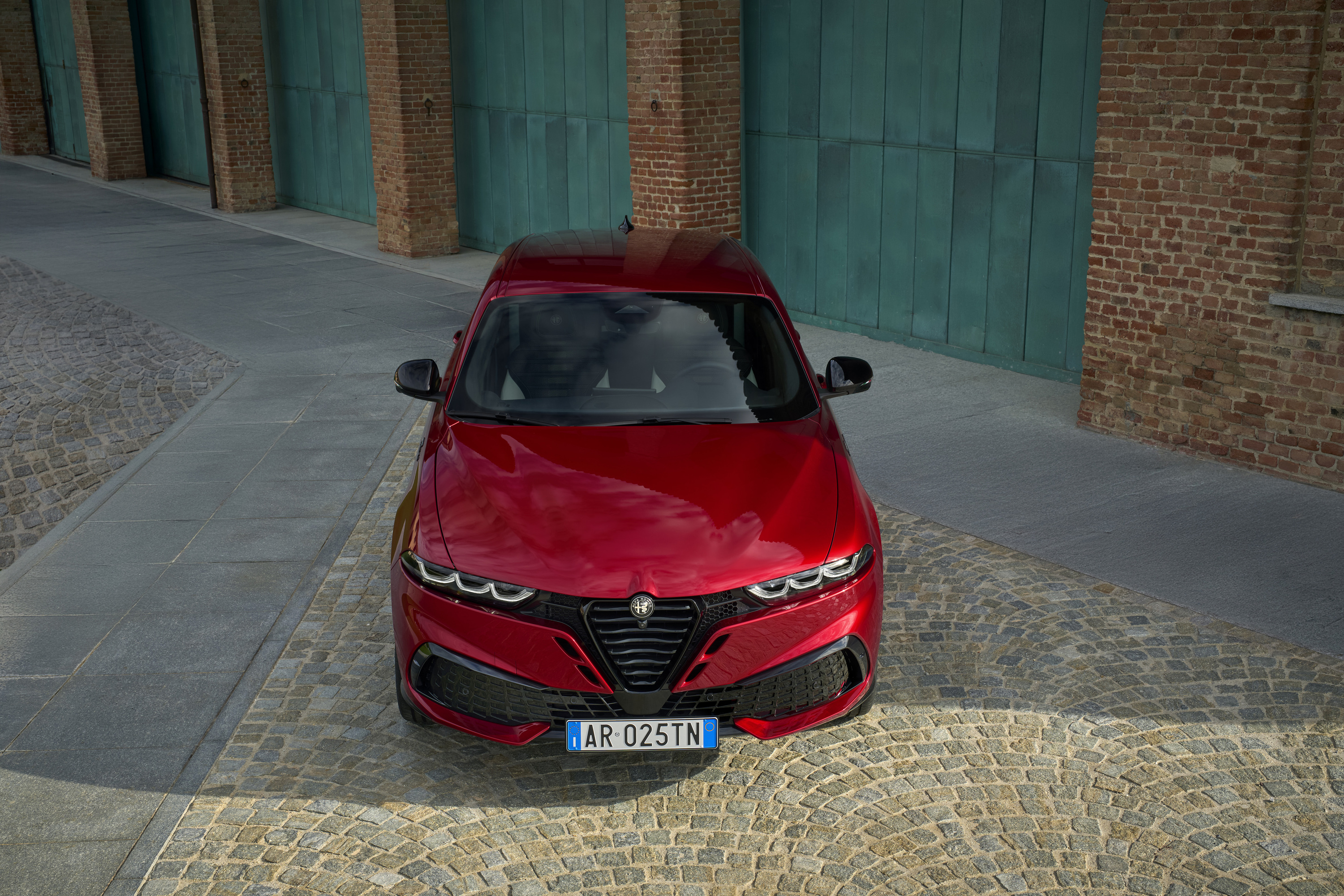 Alfa Romeo Tonale 2026 tiene un exterior refinado.