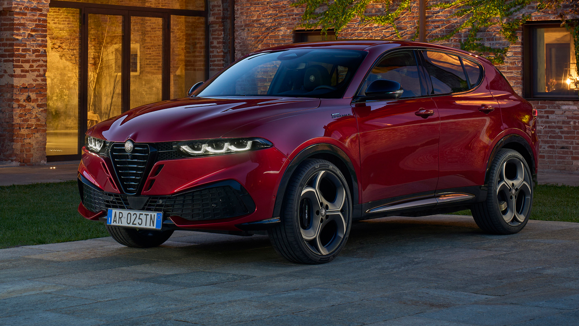 Alfa Romeo Tonale 2026 llega con una nueva versión Sport Speciale.