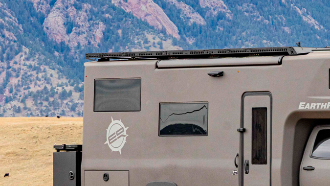 Autocaravana Earthroamer SX tiene más capacidades.