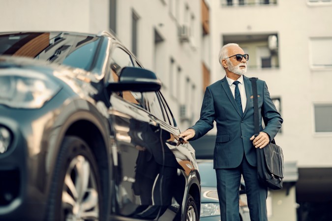 Los millonarios tienden a vender sus autos en por pequeños periodos de tiempo.