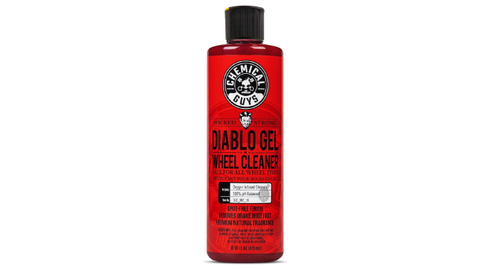 Limpiador de llantas Chemical Guys Diablo Gel Wheel Cleaner es reconocido por su eficiencia.