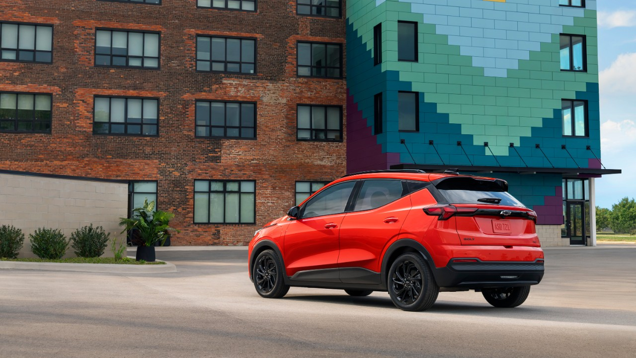 Chevrolet Bolt 2027 tiene un rediseño en su parte trasera.