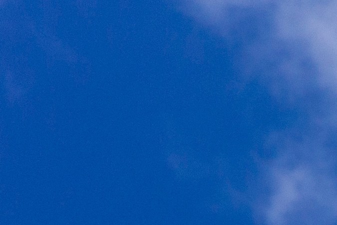 señal de rotonda en el camino