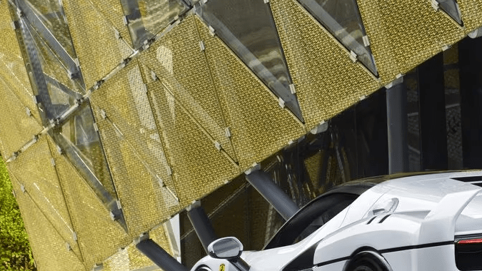 Ferrari SC40 toda la parte trasera fue rediseñada.