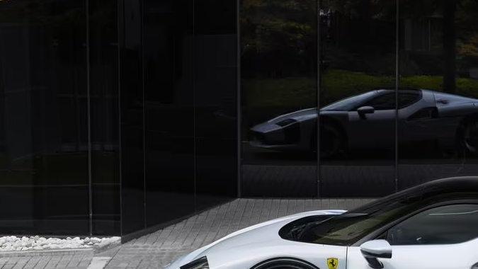 Ferrari SC40 tiene un perfil aerodinámico único.