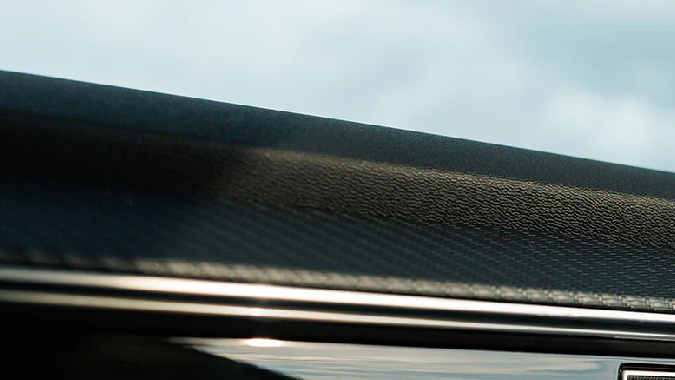 Ford Mustang EcoBoost RTR 2026 tiene detalles deportivos en el interior.