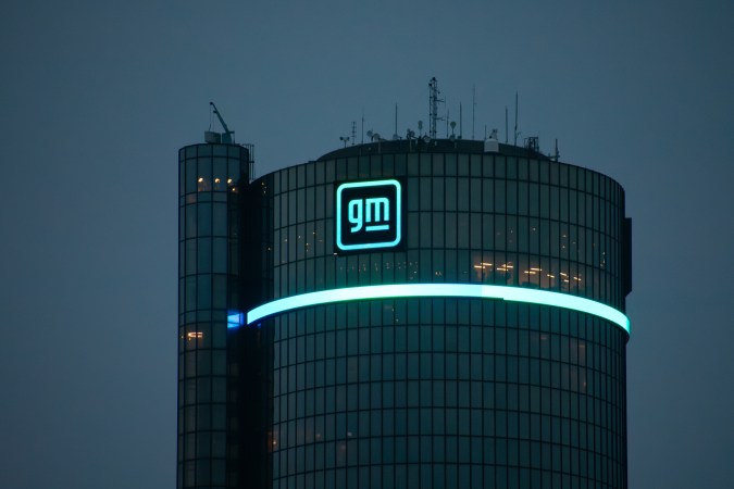 General Motors busca autos más eficientes para los próximos años.