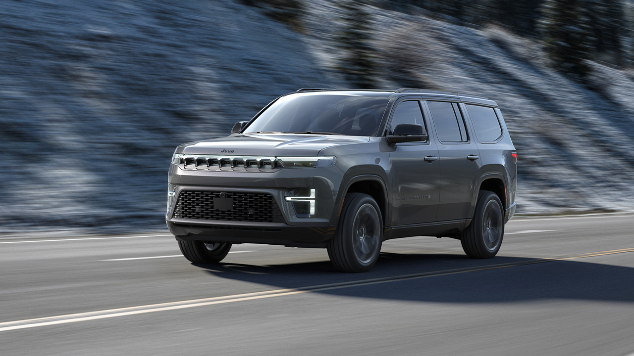 Jeep Grand Wagoneer 2026 llega con un sistema de propulsión híbrido enchufable.