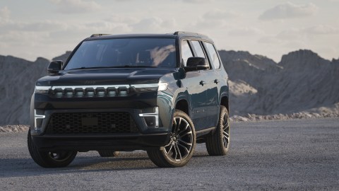 Jeep Grand Wagoneer 2026 tiene un diseño más imponente.