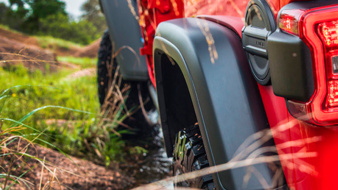 Jeep Wrangler 4xe tiene buenas capacidades todoterreno.