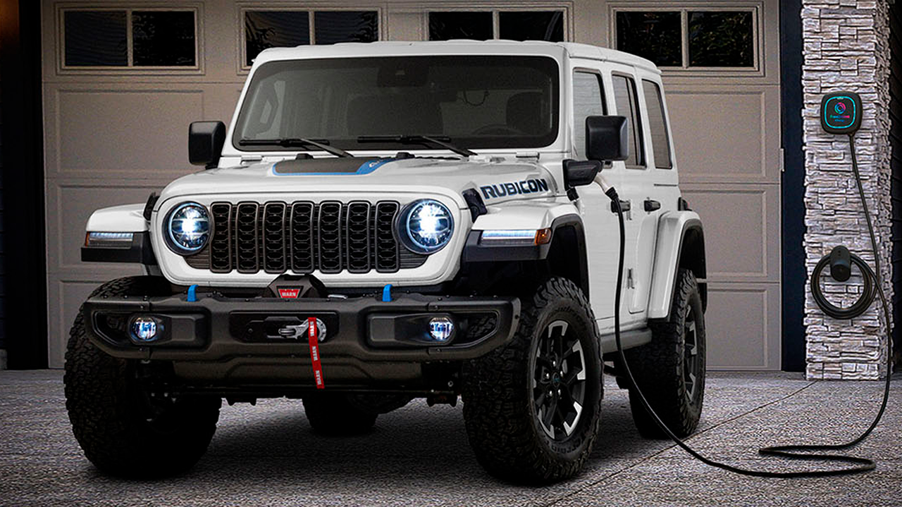 Jeep Wrangler 4xe tiene un motor híbrido enchufable.