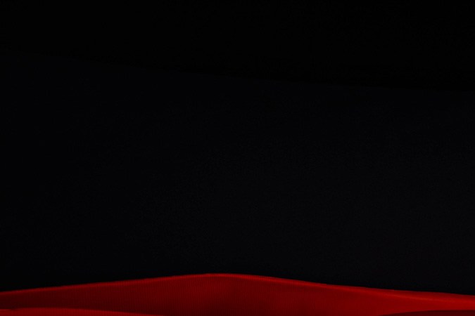 Century se desvincula de Toyota y lanza su nuevo cupé.