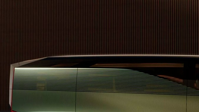 Lexus Minivan LS Concept tiene un diseño parecido la modelo actual con toques futuristas.