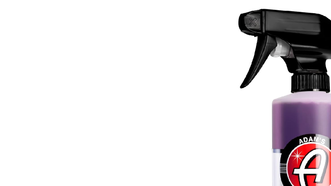 Limpiador de llantas Adam’s Polishes Wheel & Tire Cleaner tiene una fórmula óptima limpiar metales.